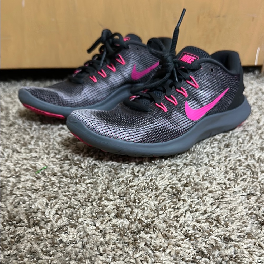Nike Gray and Pink Athletic Shoes Lightweight Mesh Design